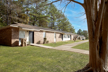 Dogwood-Manor 08